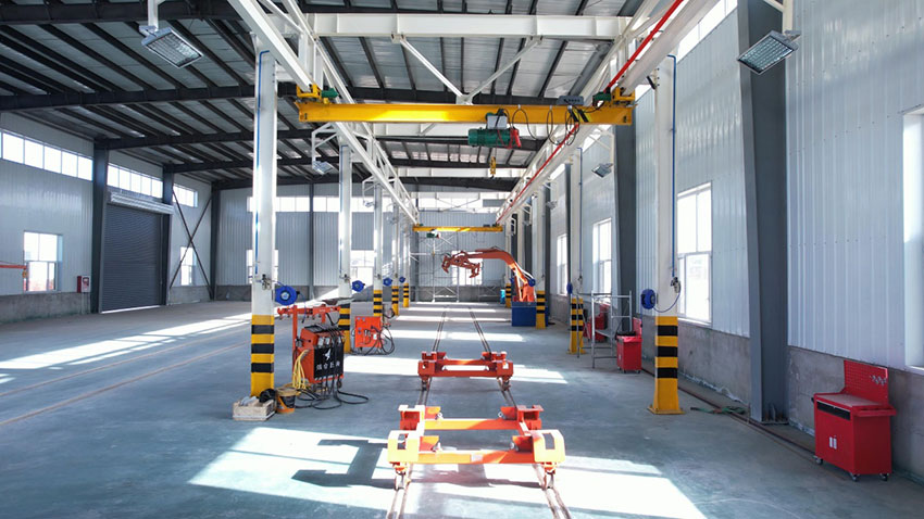 甯夏靈武興捷報(bào)廢汽車(chē)回收有(yǒu)限公司 報(bào)廢汽車(chē)拆解流水(shuǐ)線